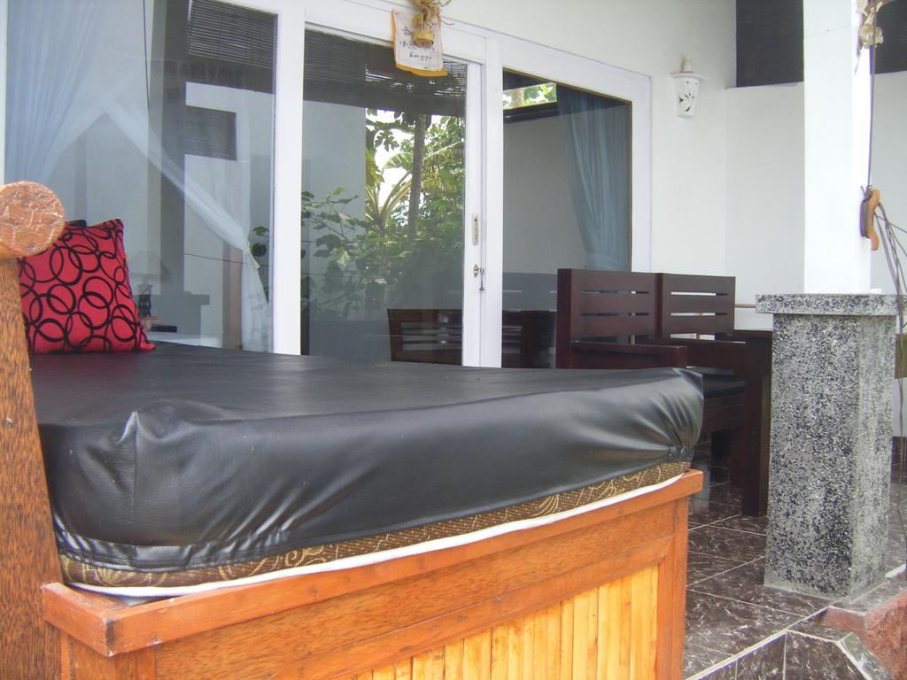 Alur Beach Homestay Amed  Bilik gambar